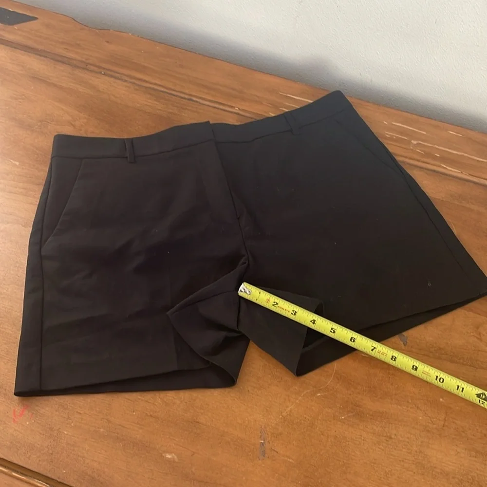 Halogen Classic Black Women's Shorts Size 14